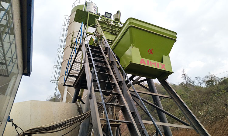 Hopper Type batching plant